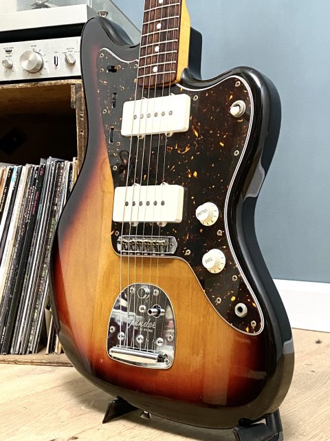 Fender Japan Jazzmaster 62 Ri, photo 3