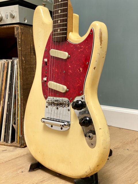 Fender Mustang, photo 4