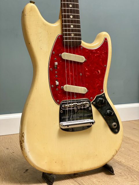 Fender Mustang, photo 5