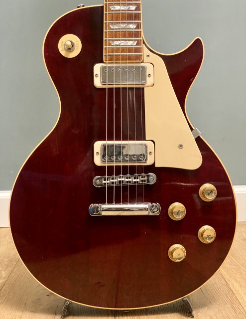 Gibson Les Paul Deluxe, photo 3